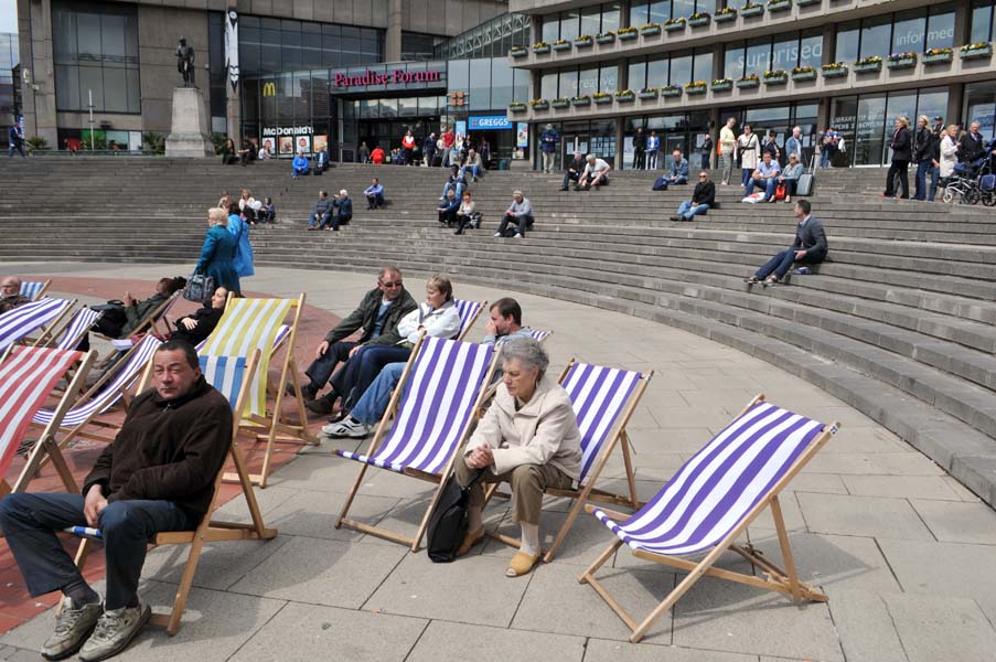 The man in a brown coat, Chamberlain Square.