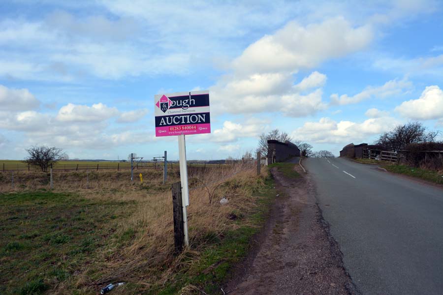 Sale notice, near Shenstone.