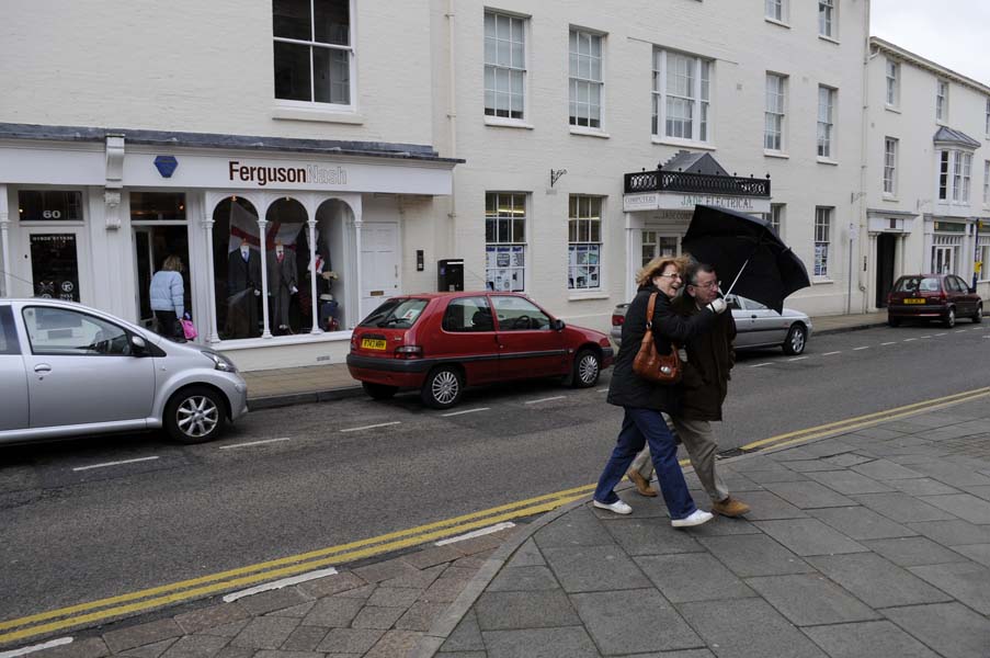 A windy day, Warwick.