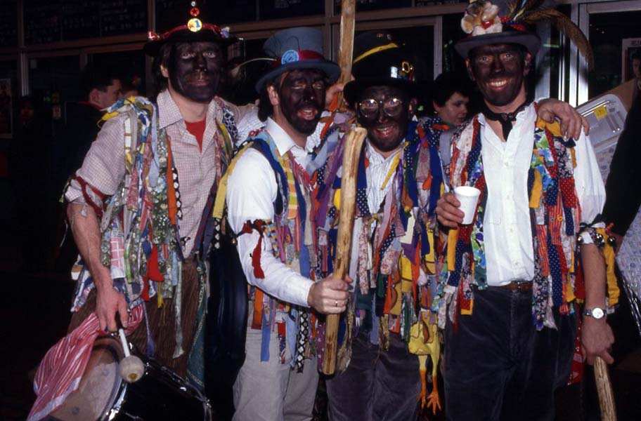 Mummers, New street.